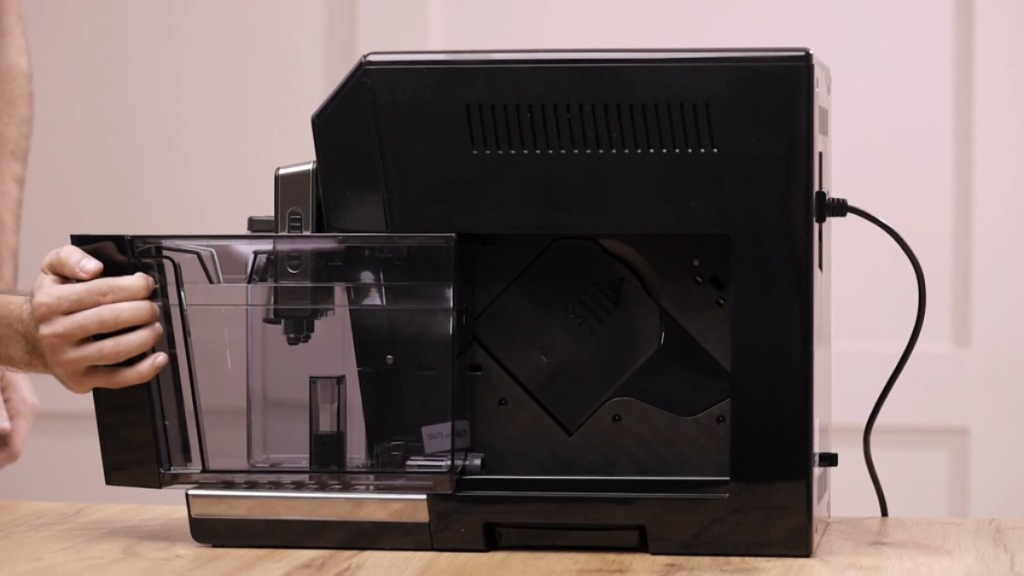 čistenie kávovaru Delonghi